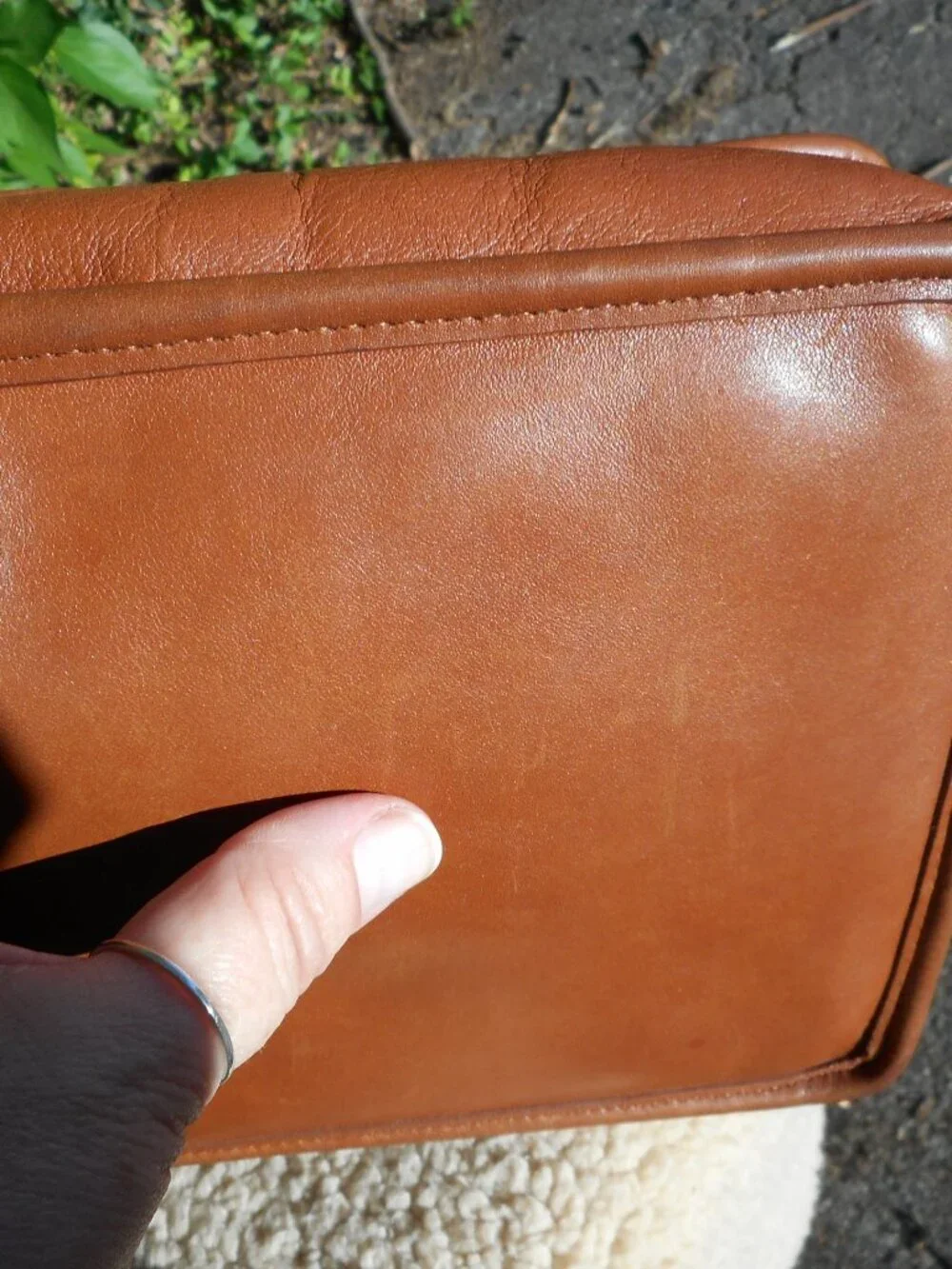 Vintage Coach Murphy  Bag 9930, in British Tan - Picture 12 of 12